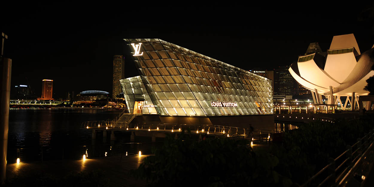 The Futuristic Building Of Louis Vuitton Shop In Marina Bay
